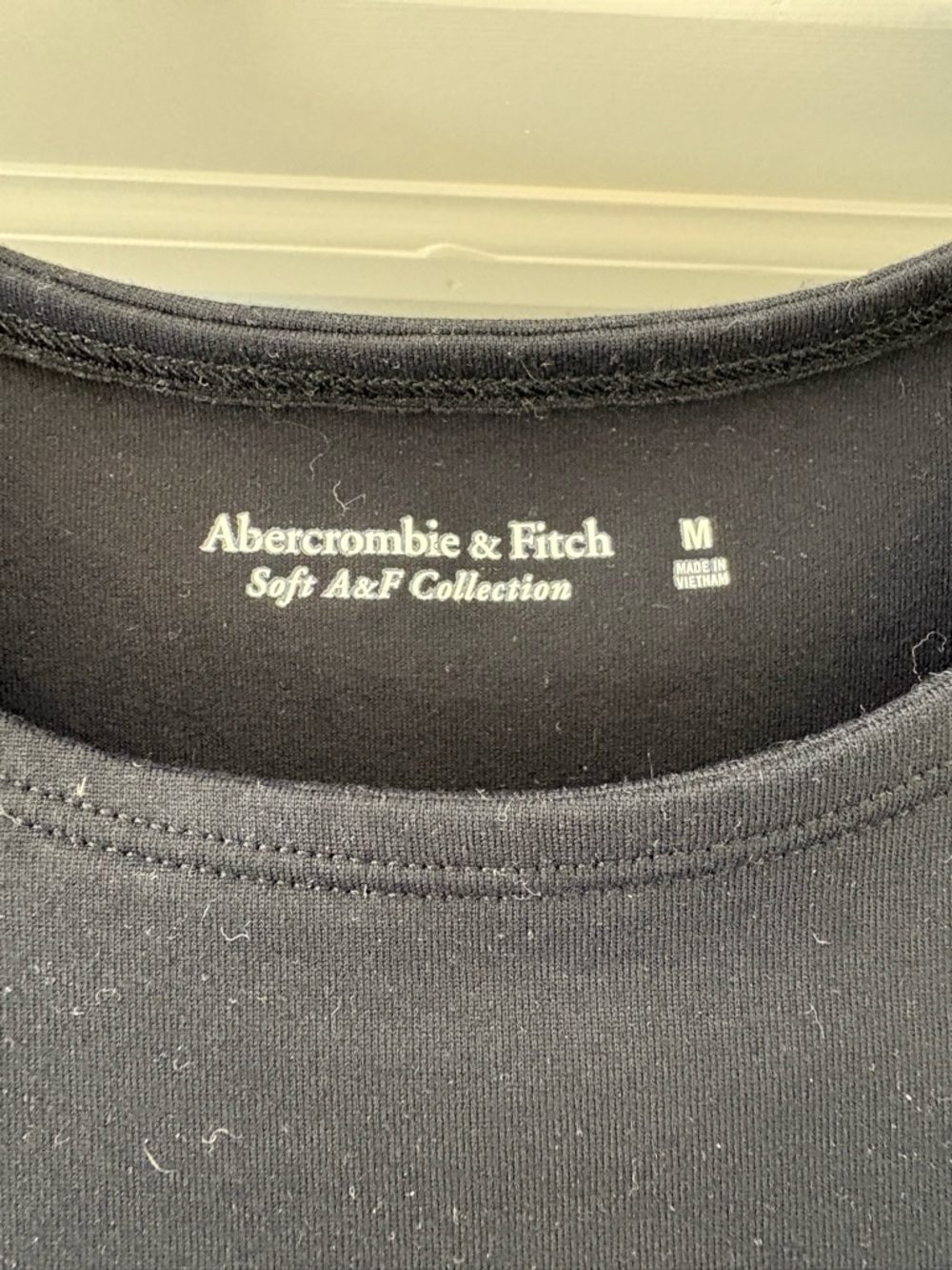 Abercrombie & Fitch Black Sleeveless Bodysuit - Picture 3 of 3